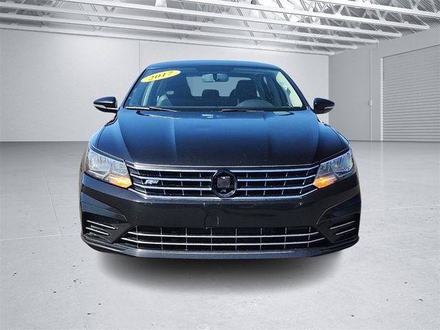 2017 Volkswagen Passat R-Line Comfort