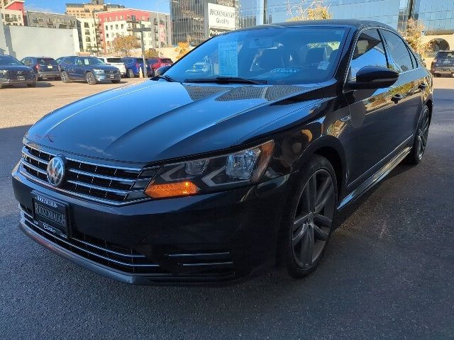 2017 Volkswagen Passat R-Line Comfort