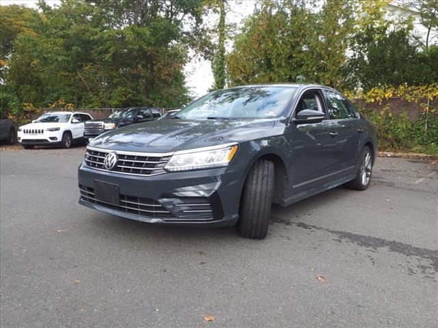 2017 Volkswagen Passat R-Line Comfort