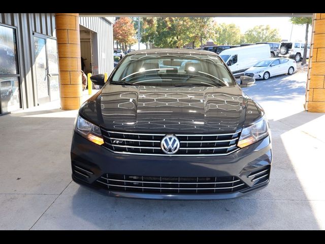 2017 Volkswagen Passat R-Line Comfort