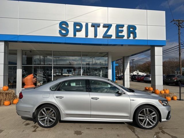 2017 Volkswagen Passat R-Line Comfort