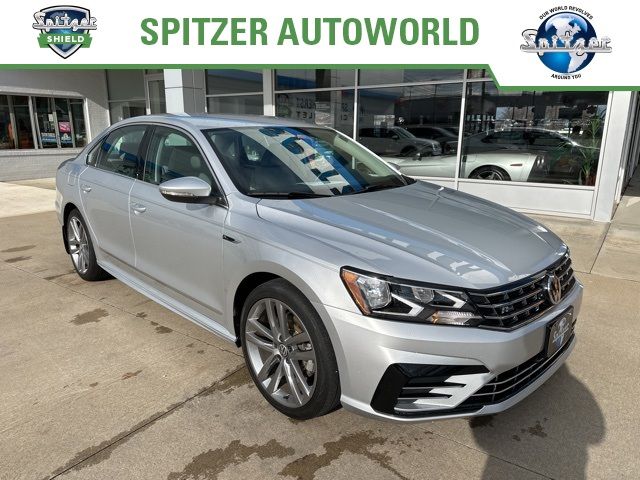 2017 Volkswagen Passat R-Line Comfort