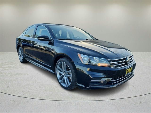 2017 Volkswagen Passat R-Line Comfort