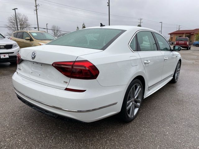 2017 Volkswagen Passat R-Line Comfort