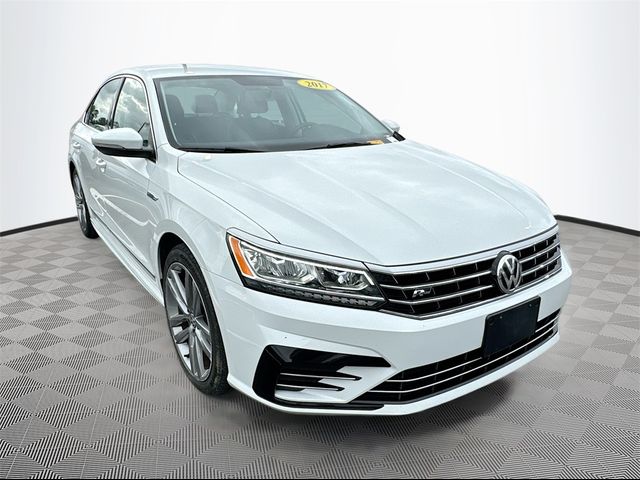 2017 Volkswagen Passat R-Line Comfort