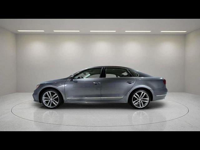 2017 Volkswagen Passat R-Line Comfort