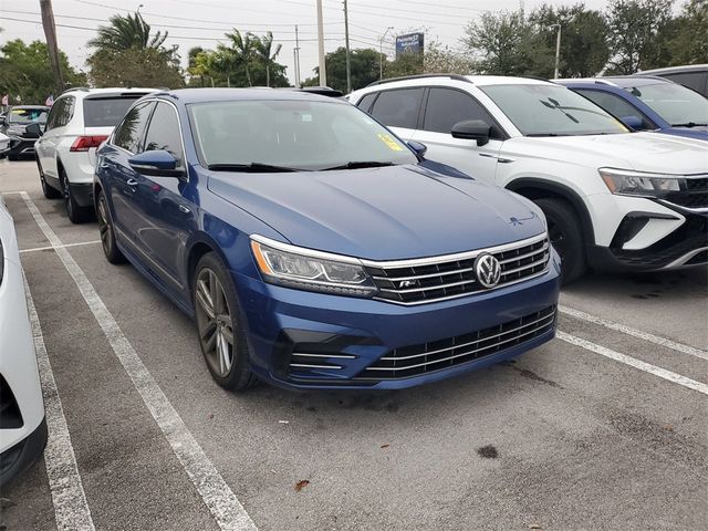 2017 Volkswagen Passat R-Line Comfort