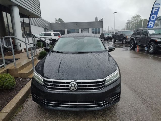 2017 Volkswagen Passat R-Line Comfort