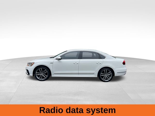 2017 Volkswagen Passat R-Line Comfort