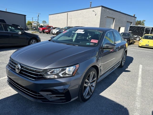 2017 Volkswagen Passat R-Line Comfort