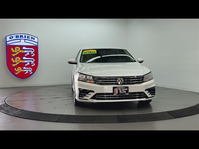 2017 Volkswagen Passat R-Line Comfort