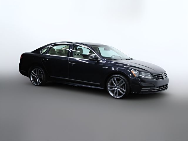 2017 Volkswagen Passat R-Line Comfort