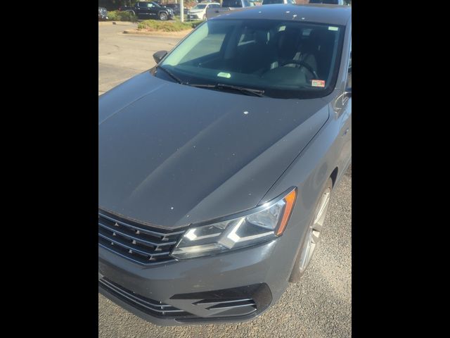 2017 Volkswagen Passat R-Line Comfort