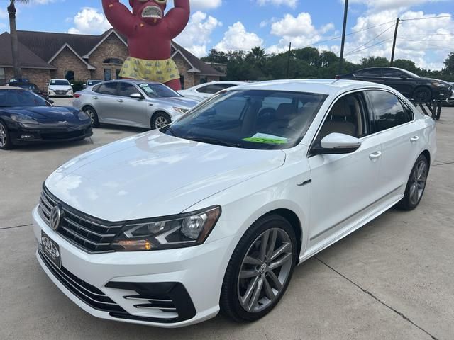 2017 Volkswagen Passat R-Line Comfort