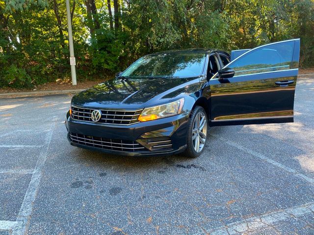 2017 Volkswagen Passat R-Line Comfort