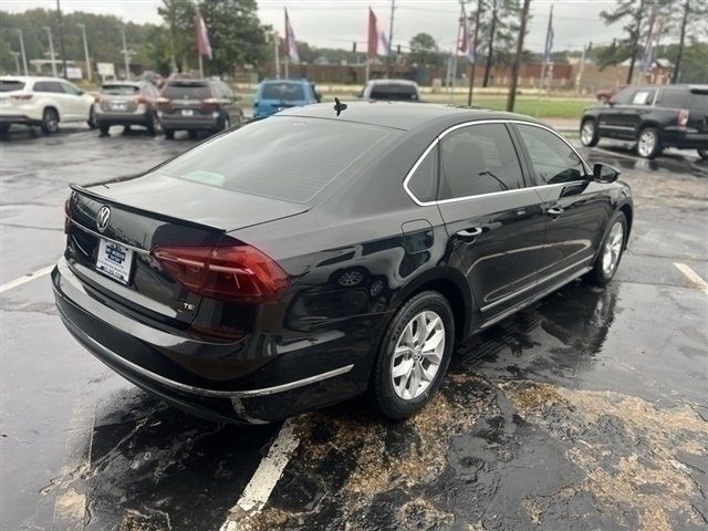 2017 Volkswagen Passat 1.8T S