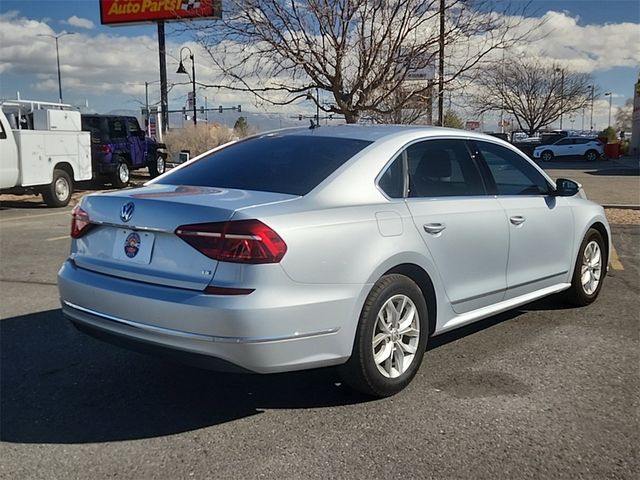 2017 Volkswagen Passat 1.8T S