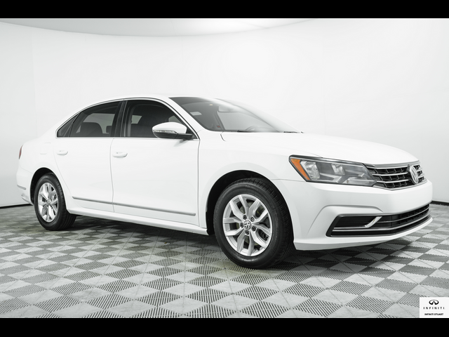 2017 Volkswagen Passat 1.8T S