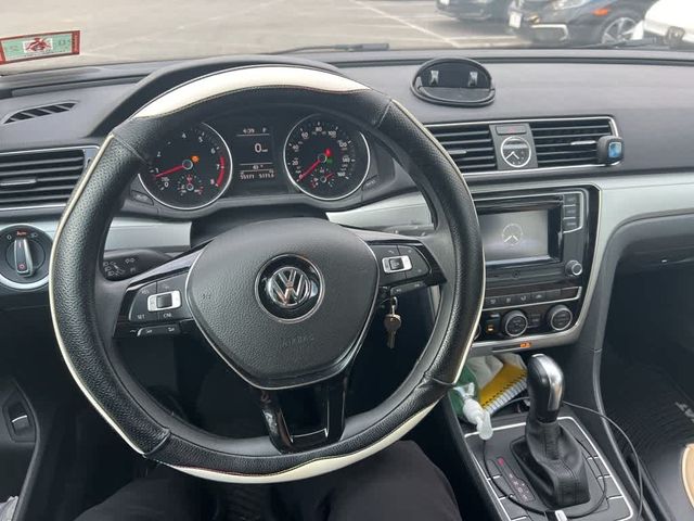 2017 Volkswagen Passat 1.8T S