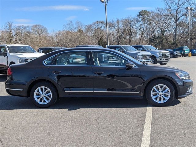 2017 Volkswagen Passat 1.8T S