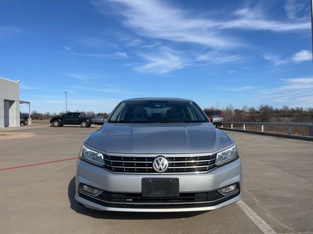 2017 Volkswagen Passat 1.8T SE