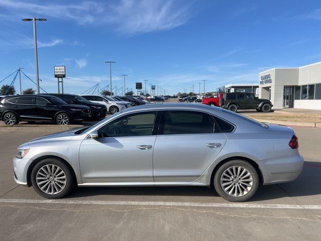 2017 Volkswagen Passat 1.8T SE