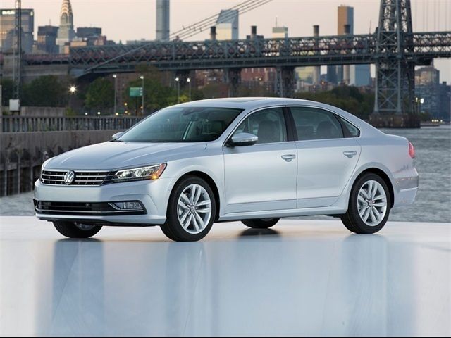 2017 Volkswagen Passat 1.8T SE