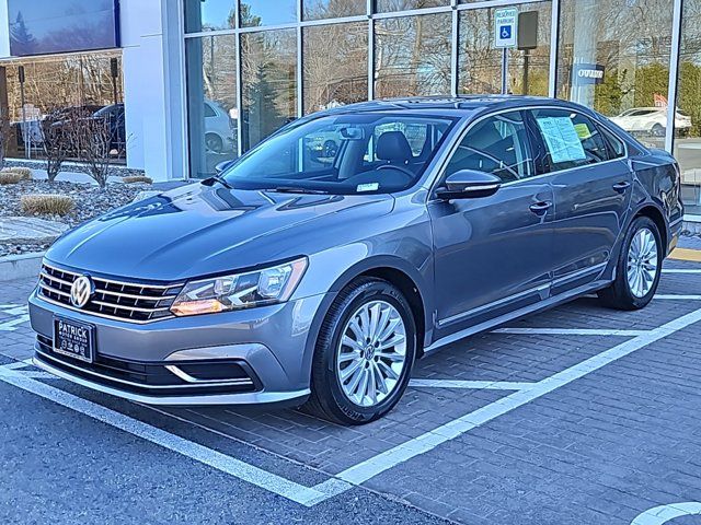 2017 Volkswagen Passat 1.8T SE