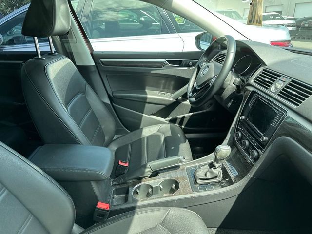 2017 Volkswagen Passat 1.8T SE