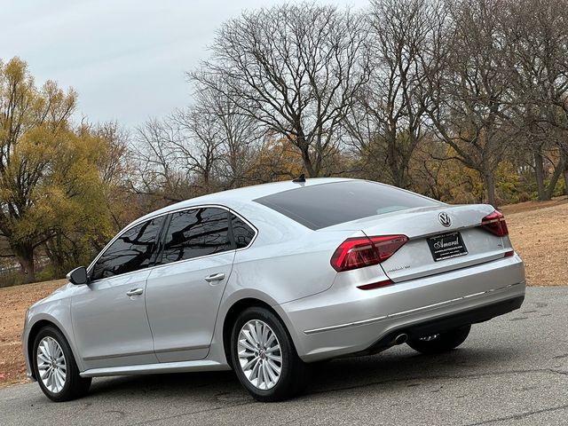 2017 Volkswagen Passat 1.8T SE