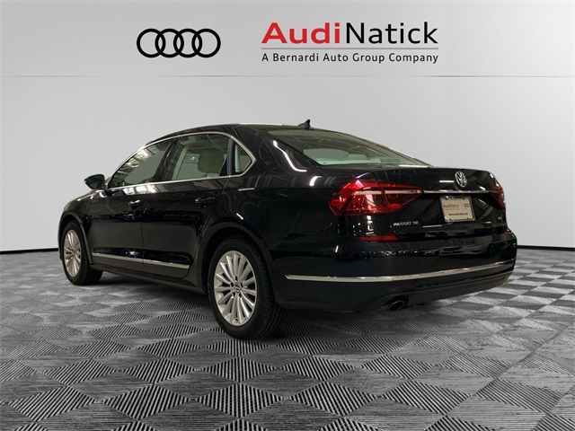 2017 Volkswagen Passat 1.8T SE