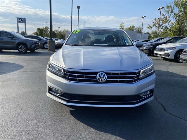 2017 Volkswagen Passat 1.8T SE