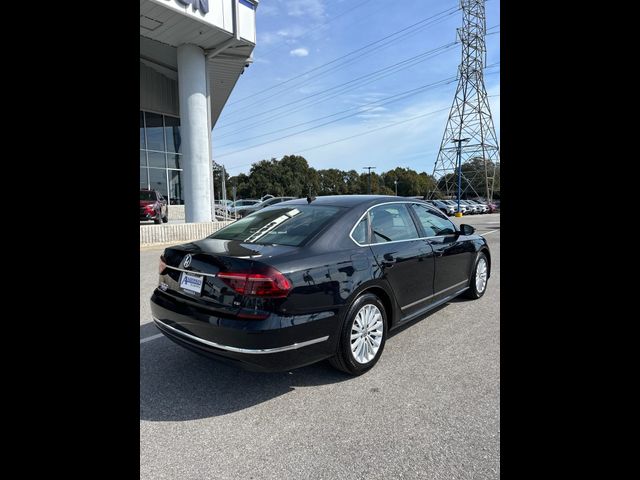 2017 Volkswagen Passat 1.8T SE