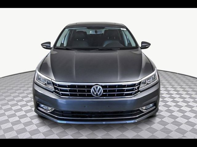 2017 Volkswagen Passat 1.8T SE