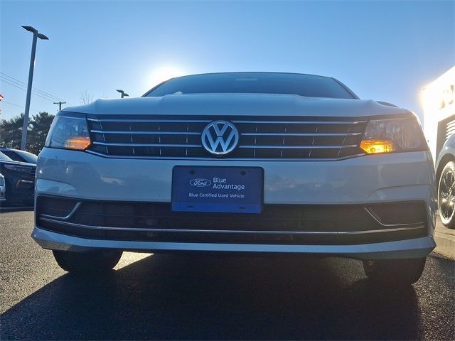 2017 Volkswagen Passat 1.8T SE