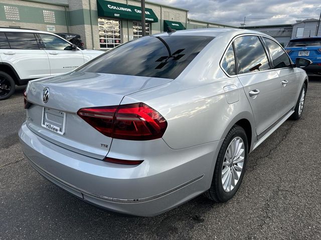 2017 Volkswagen Passat 1.8T SE