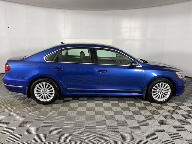 2017 Volkswagen Passat 1.8T SE