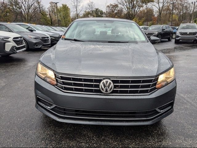 2017 Volkswagen Passat 1.8T SE