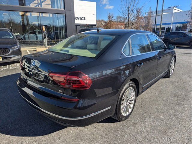 2017 Volkswagen Passat 1.8T SE