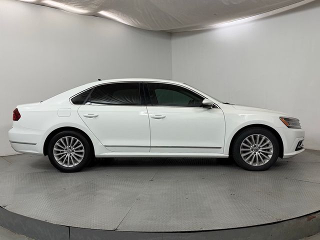 2017 Volkswagen Passat 1.8T SE