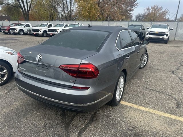 2017 Volkswagen Passat 1.8T SE