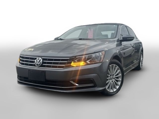 2017 Volkswagen Passat 1.8T SE