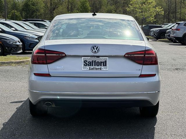 2017 Volkswagen Passat 1.8T SE