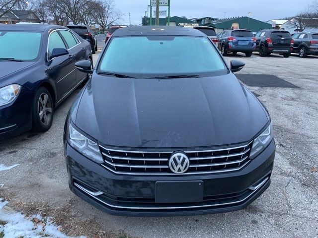 2017 Volkswagen Passat 1.8T SE