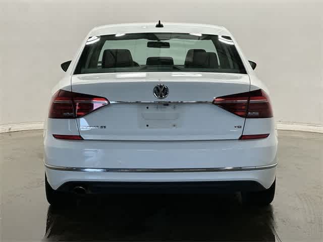 2017 Volkswagen Passat 1.8T SE