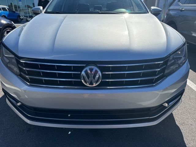 2017 Volkswagen Passat 1.8T SE