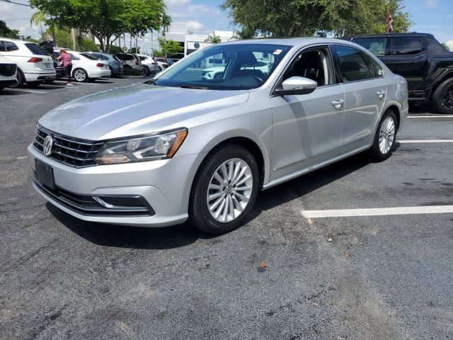 2017 Volkswagen Passat 1.8T SE