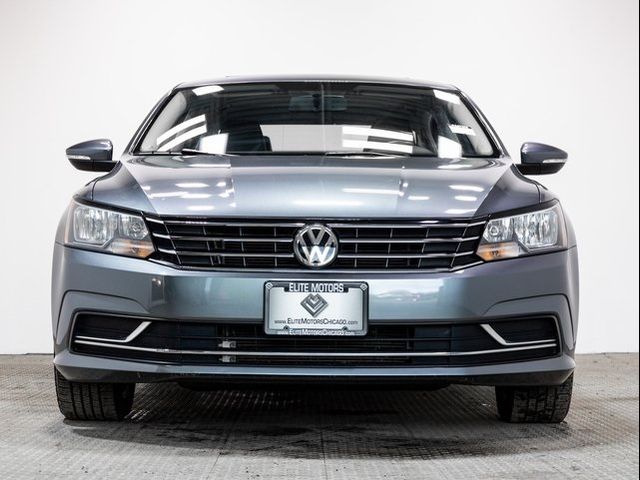 2017 Volkswagen Passat 1.8T SE