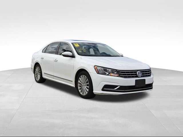 2017 Volkswagen Passat 1.8T SE