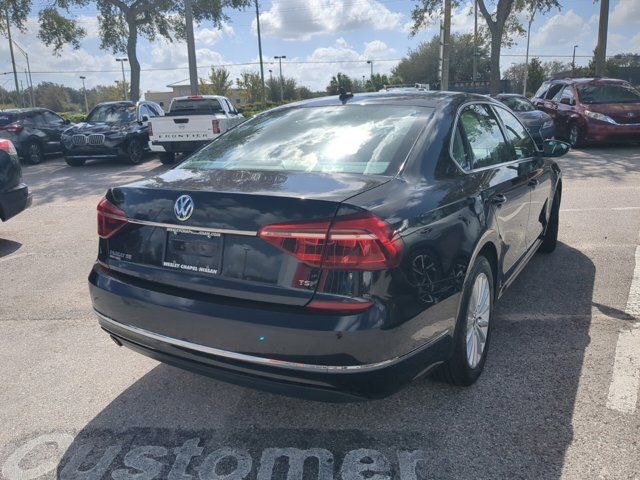 2017 Volkswagen Passat 1.8T SE